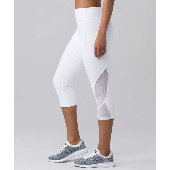 Lululemon Twist & Train Crop (19"). Size 10 EUC. White - Picture 4 of 6